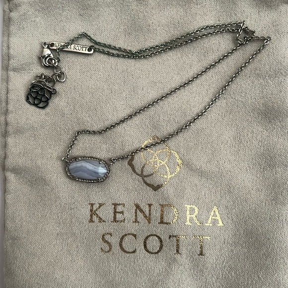 Kendra Scott Elisa Neckalce - Picture 4 of 4